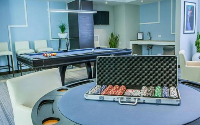 Global Luxury Suites at Kenmore Square