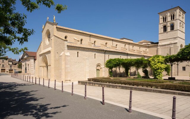 greet Hotel Belleville en Beaujolais A6