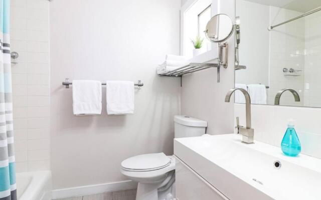 Condo 24! Prized Location. Modern! Bright! Enjoy!