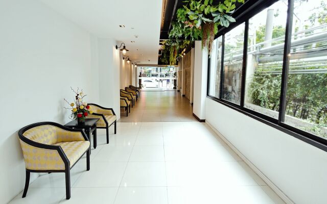 Three Sukhumvit Hotel