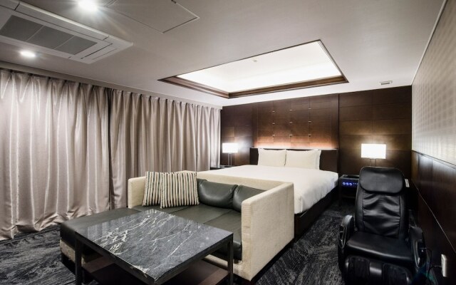 Meguro Holic Hotel