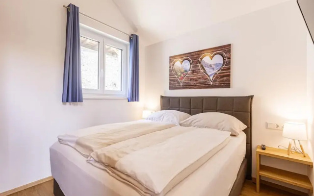 Inviting Chalet on the Ski-slope