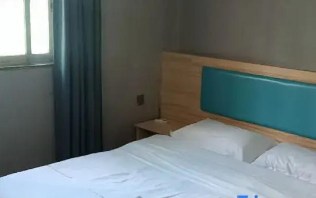 Lingfeng International Apartment (Zhuhai Nanping Huafa Business Area)