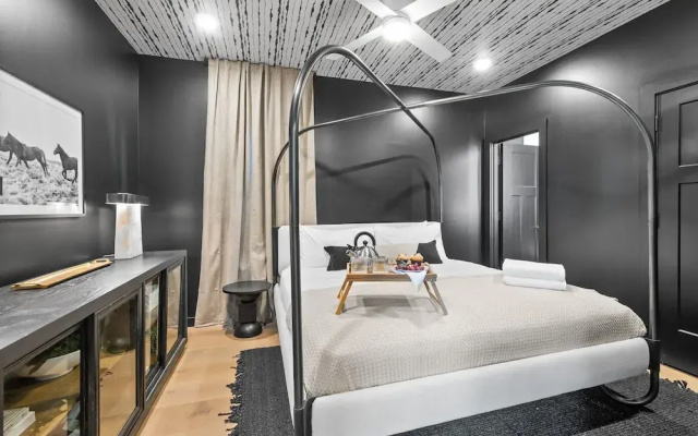 Modern Cowboy - Private Balcony - Mins To Broadway