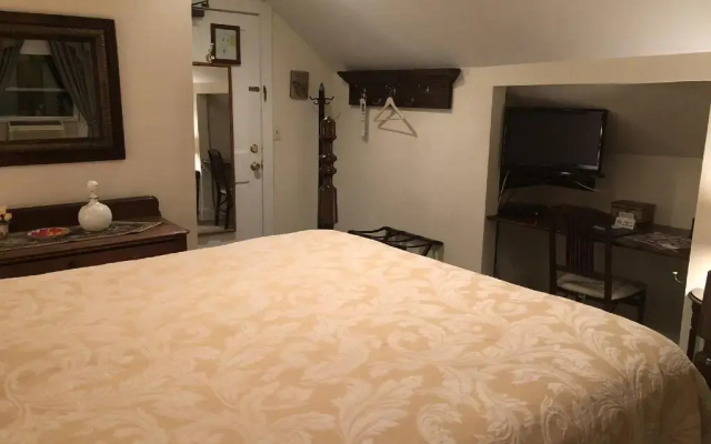 Alpine Haus Bed & Breakfast Inn