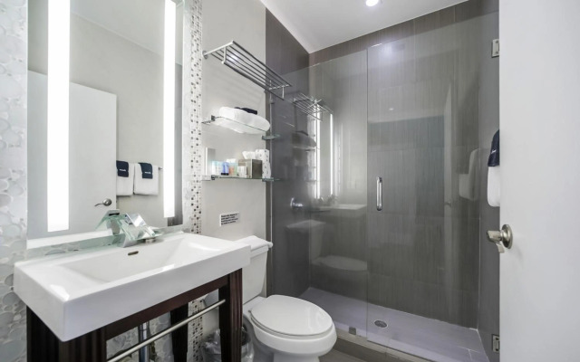 Ithaca of South Beach Hotel