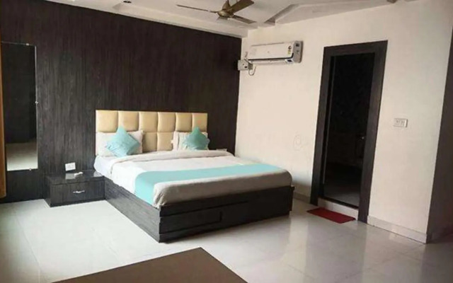 OYO 034 Gandhinagar