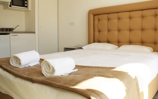 Adonis Aix en Provence