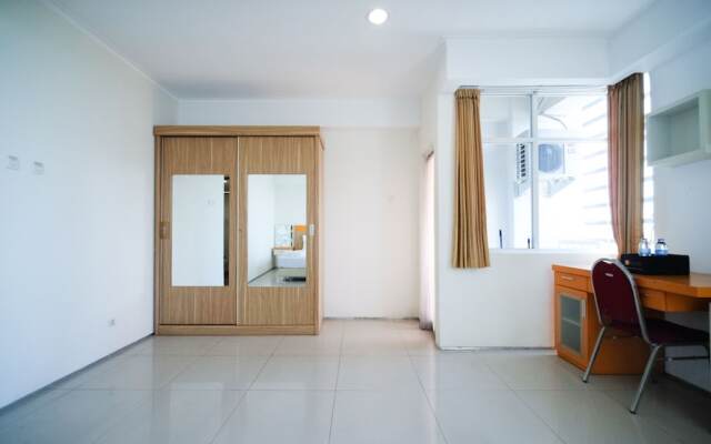 Strategic Studio Apartment At High Point Serviced