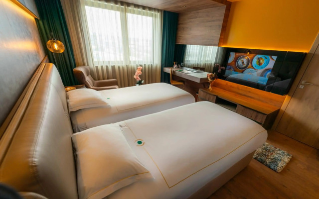 Emerald Hotel Pristina, Kosovo