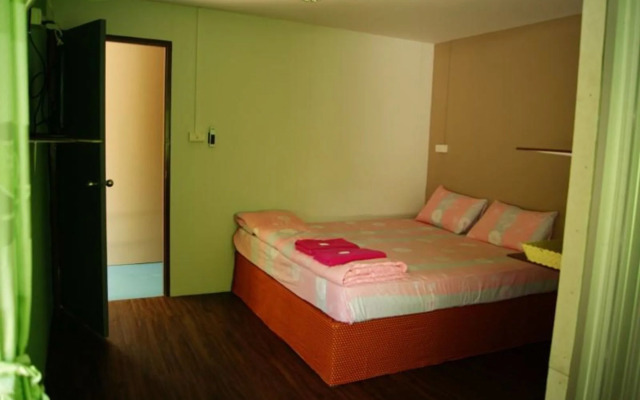 OYO 1163 Eden Hostel