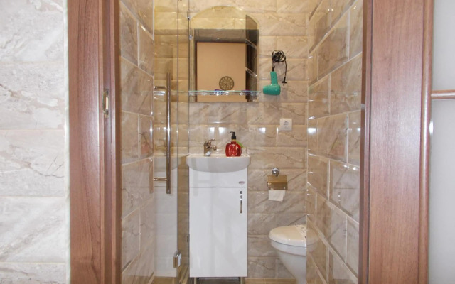 Two-bedroom apartment in 10 min to the Opera Theatre