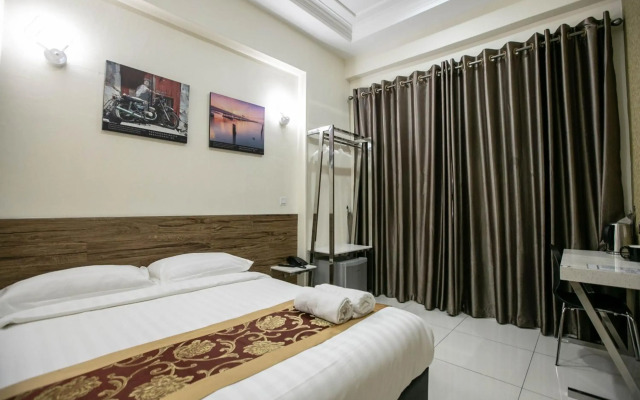 Capital O 89647 Atta Hotel