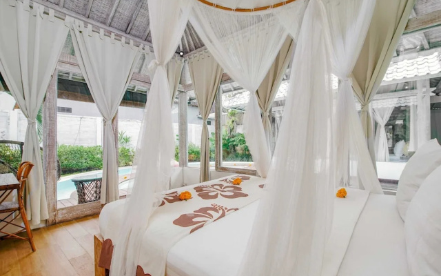 Villa Laksmana – Guest Rooms – Kuta