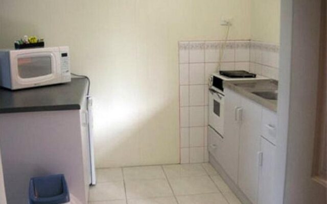 Cairns Holiday Lodge