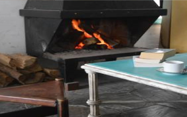 Pastora Suites & Hostel