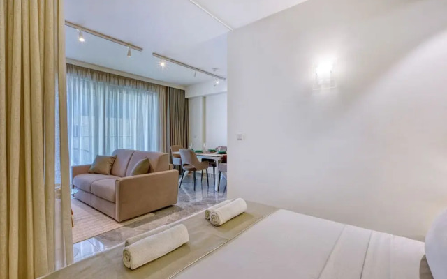 Official Mercury Suites With Rooftop Pool Access