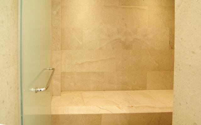 Condo Solaria G202 in Ventanas Residencial