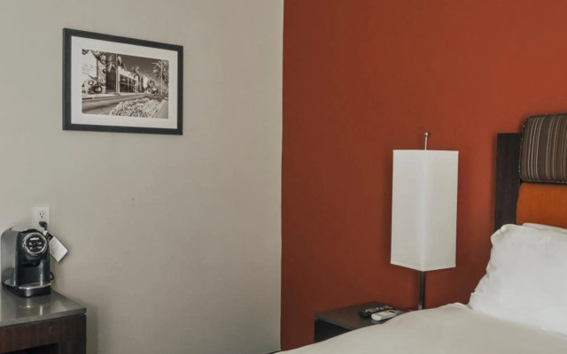 SIRTAJ - Beverly Hills