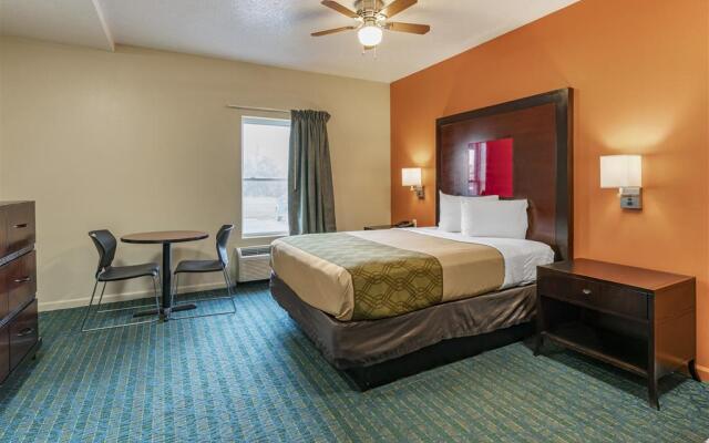 Econo Lodge & Suites Granite City