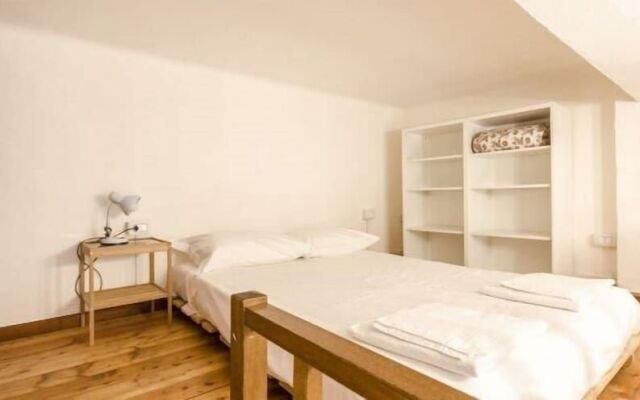 Apollonia Halldis Apartment