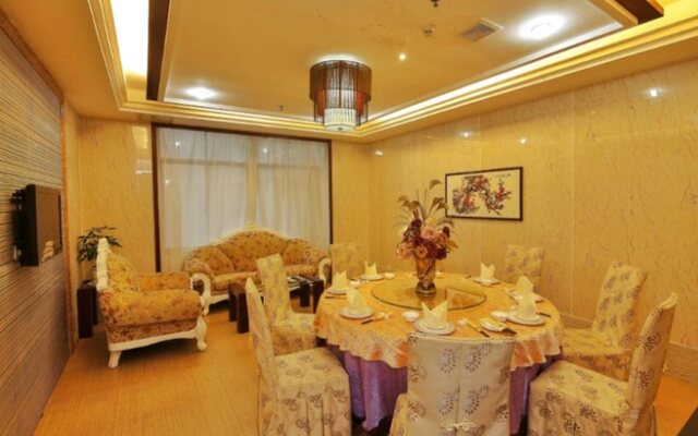 The Charter House Hotel