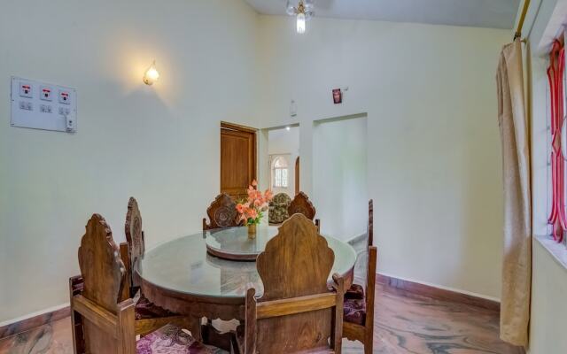 OYO 12150 Home Spacious 2BHK Betalbatim