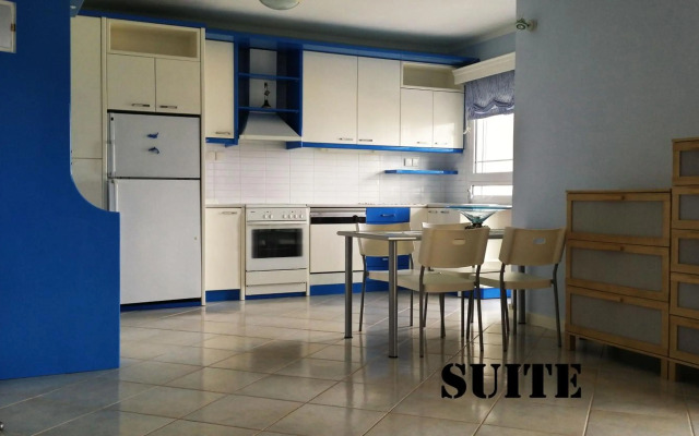 Roditsa Patritsia Apartments
