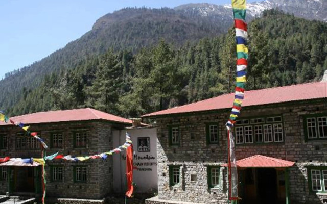 Yeti Mountain Home Phakding