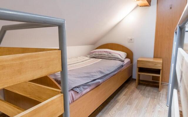 Apartments and Rooms Skok