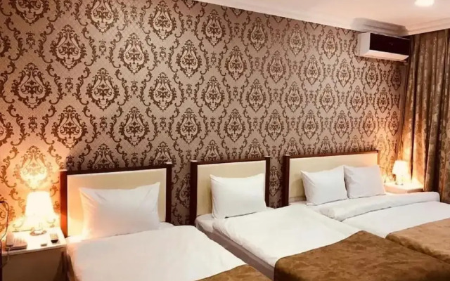North West Hotel