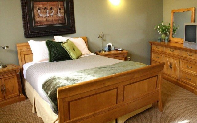 20 Bells Lake Bed & Breakfast