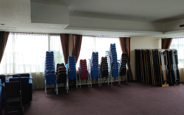 Raz Hotel & Convention
