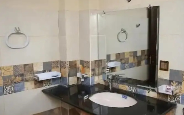 Hotel Premier Inn Gulberg