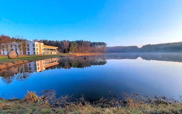 Hotel Odpocznia Resort i Las