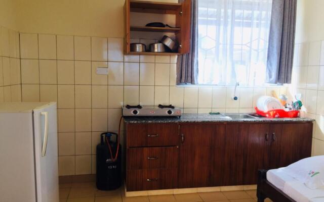 Merry Villa Hotel & Apartments