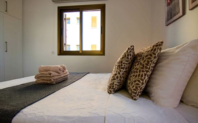 Phaedrus Living: CityView Luxury Flat Georgos 203