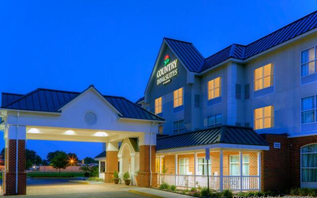 Country Inn & Suites by Radisson, Petersburg, VA