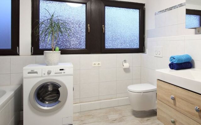 NICE ONE Frauenaurach