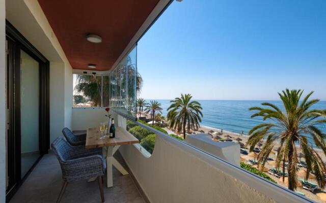 Luxury 3 Bedroom Beach Front Apartment in Marbella