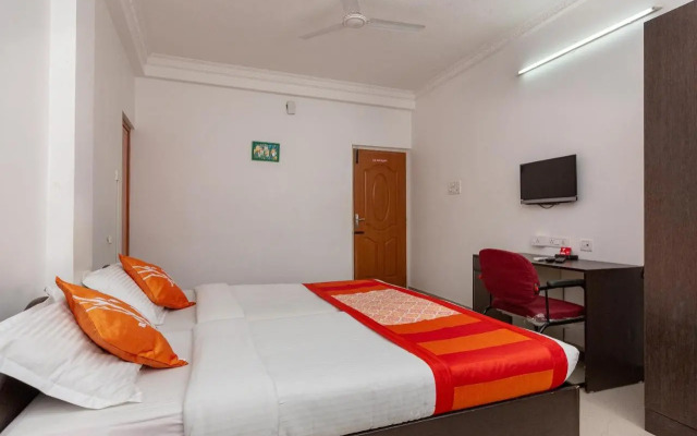 OYO 2140 Apartment Perungudi