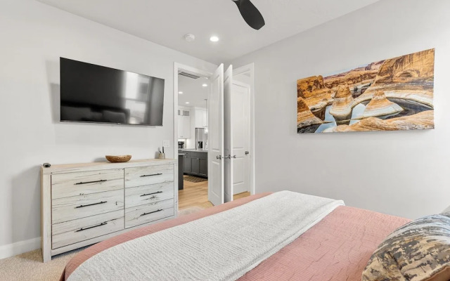 Oasis Retreat 5 Bedroom Townhouse