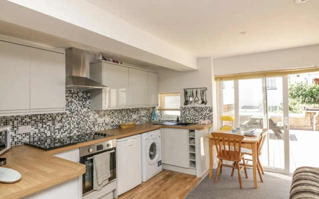 Flat 1