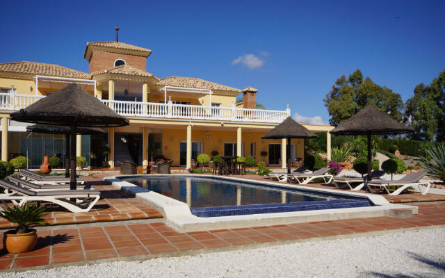 Dos Iberos Luxury Bed & Breakfast