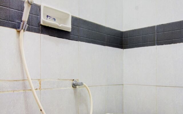 OYO Life 89990 Kost Waterfront 75 Sub