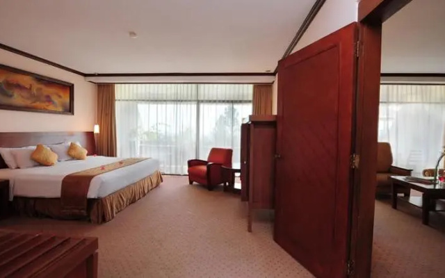 Patra Semarang Hotel & Convention