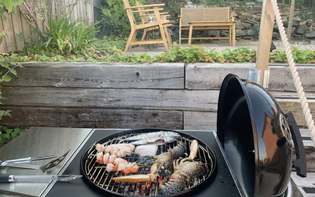 Mevagissey Holiday Home - sea View and Parking