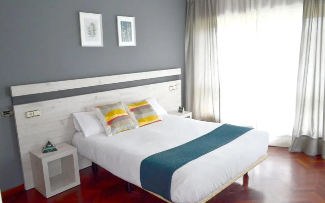 Hostal Alda Puerta Coruña