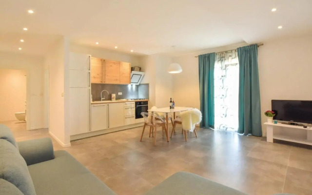 Holiday house with a swimming pool Dugopolje, Zagora - 19033