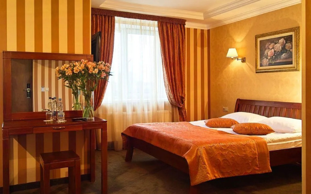 Отель «Соната»